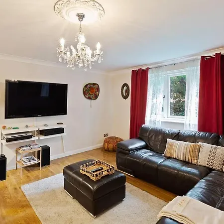 Beautiful And Cosy 2 Bedroom Flat London Exterior photo