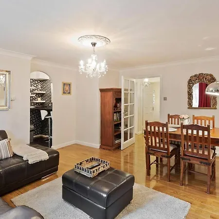 Beautiful And Cosy 2 Bedroom Flat London Exterior photo