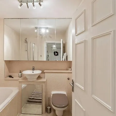 Beautiful And Cosy 2 Bedroom Flat London Exterior photo