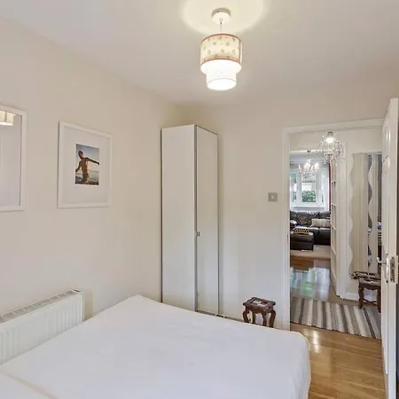 Beautiful And Cosy 2 Bedroom Flat London Exterior photo
