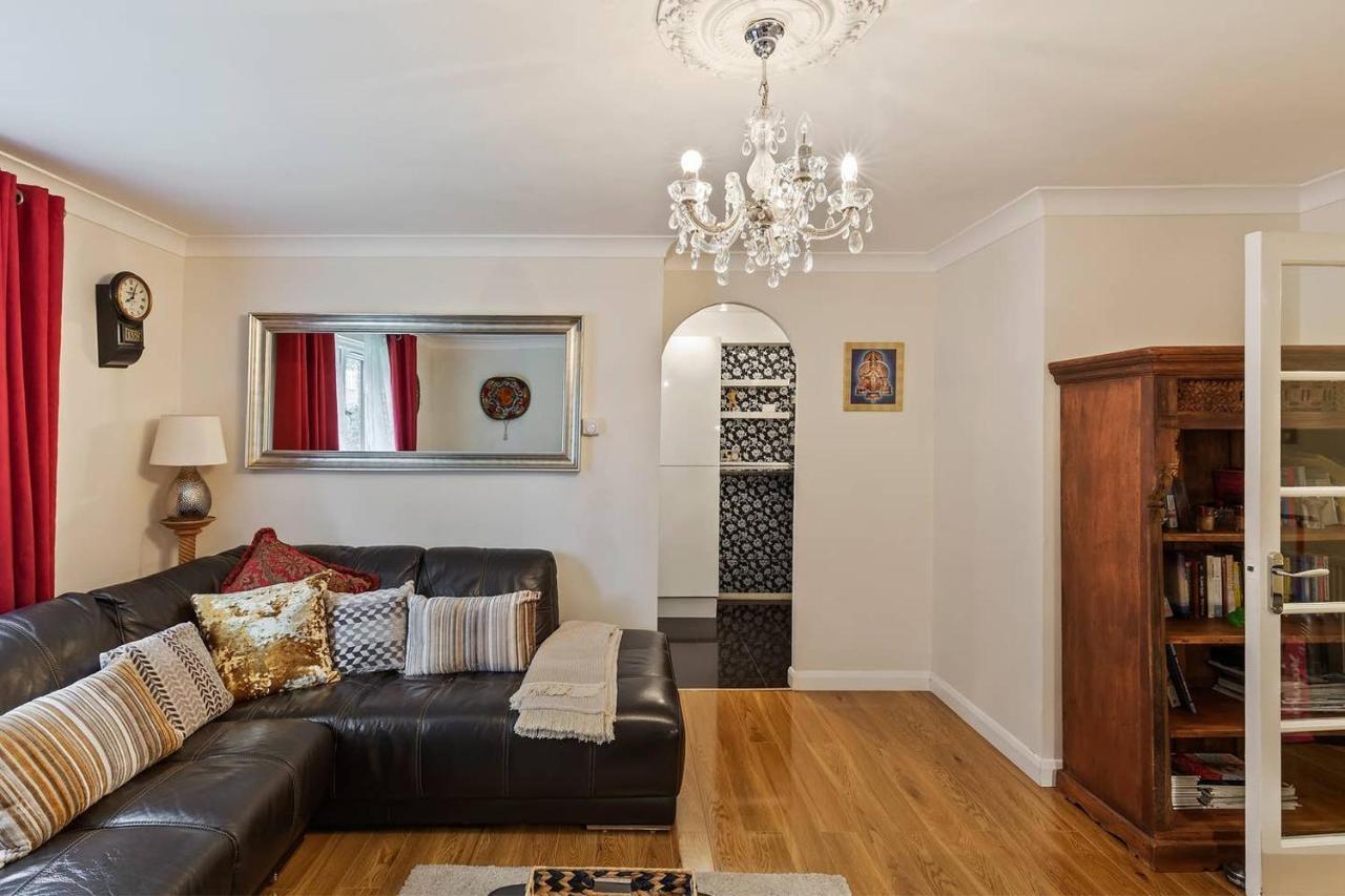 Beautiful And Cosy 2 Bedroom Flat * London