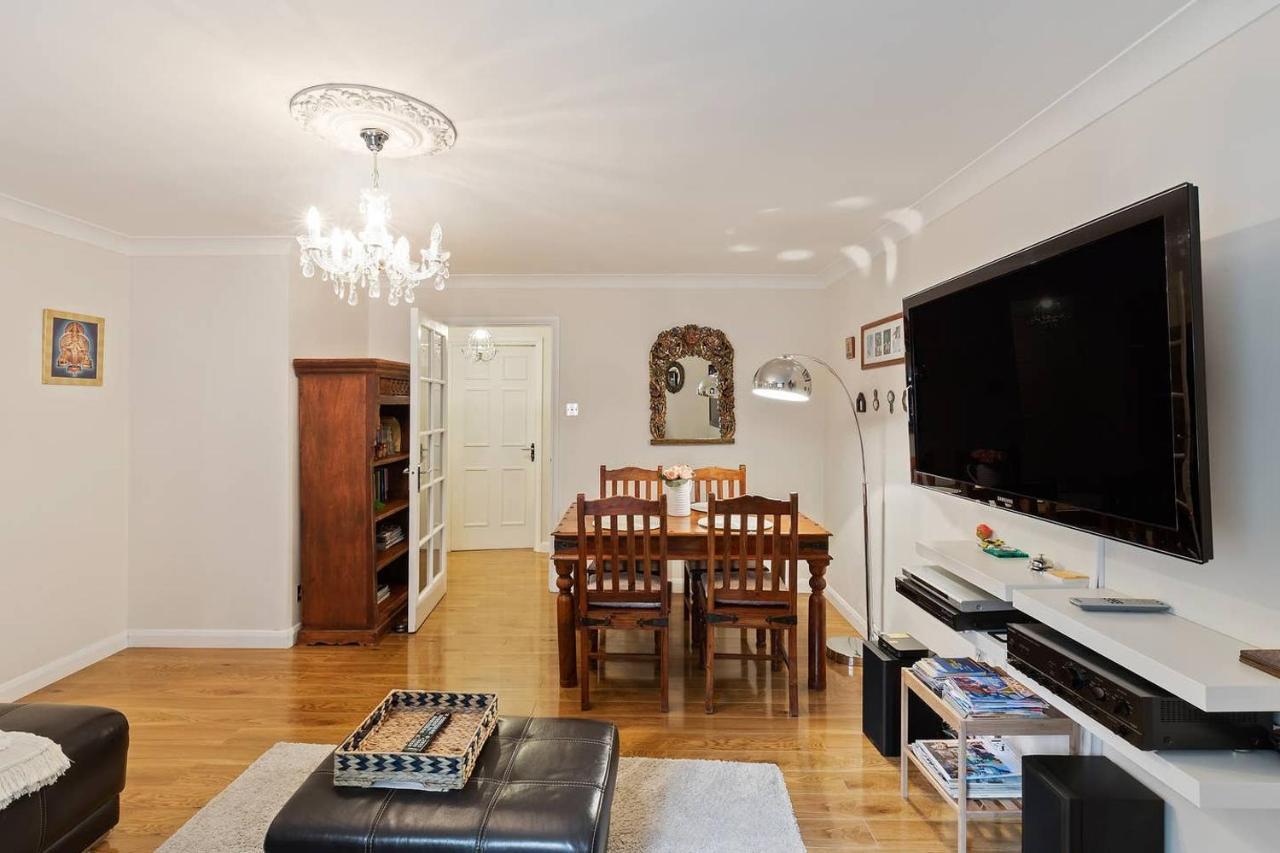 Beautiful And Cosy 2 Bedroom Flat * London