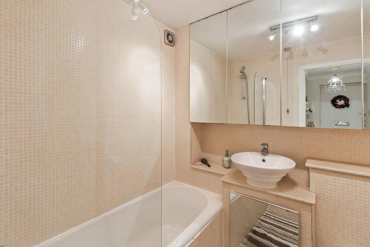 Apartment Beautiful And Cosy 2 Bedroom Flat London