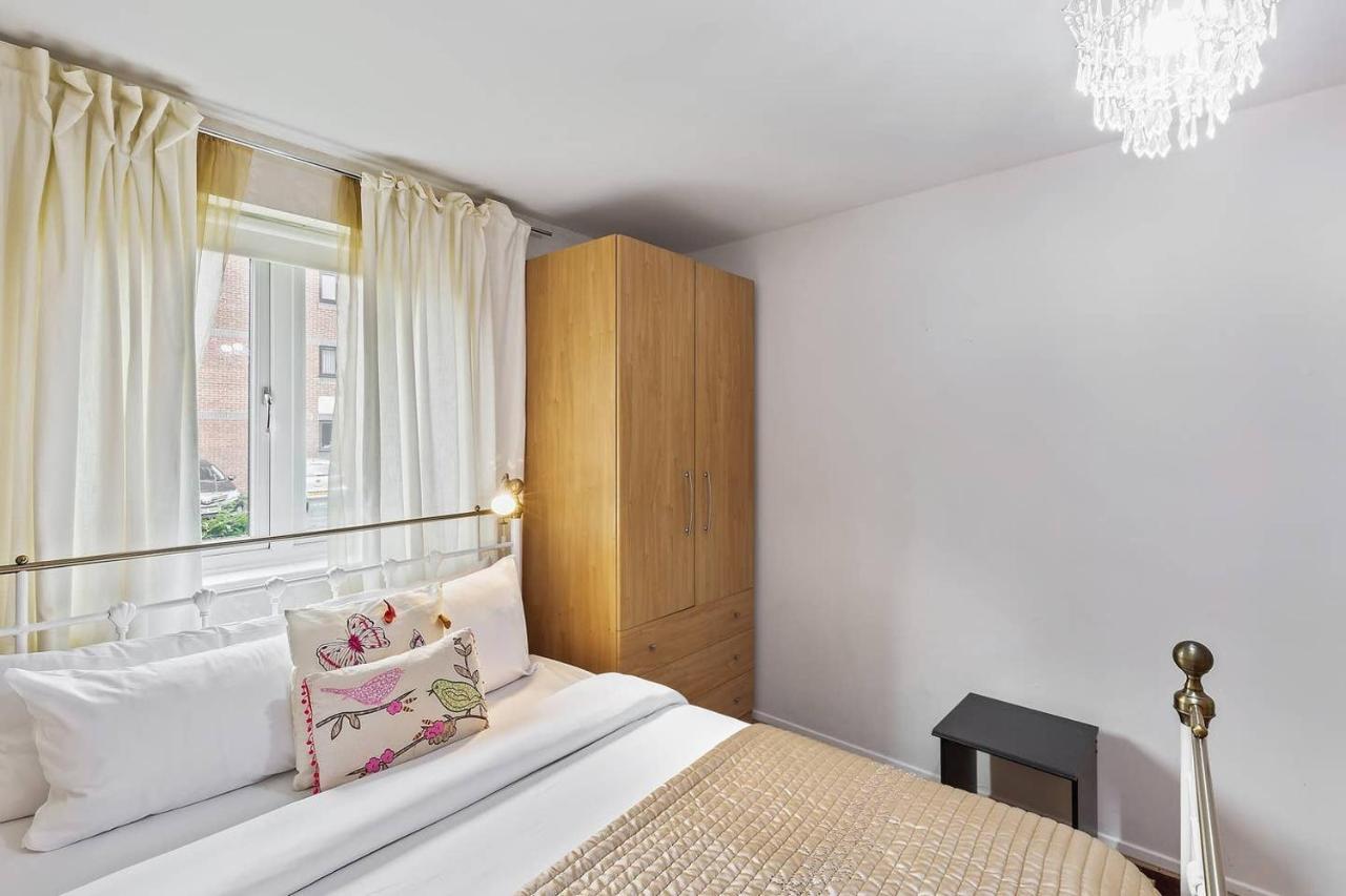 Apartment Beautiful And Cosy 2 Bedroom Flat *