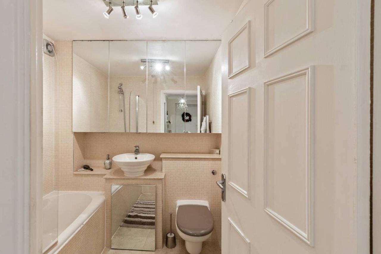 Apartment Beautiful And Cosy 2 Bedroom Flat *