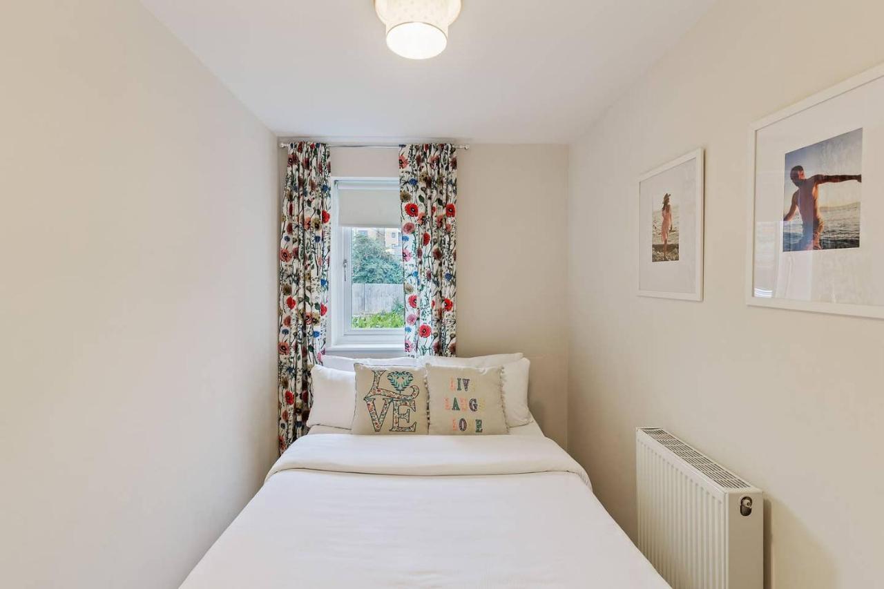Apartment Beautiful And Cosy 2 Bedroom Flat London